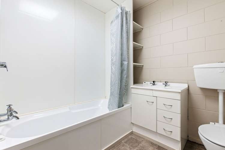 2/479 Madras Street Saint Albans_7