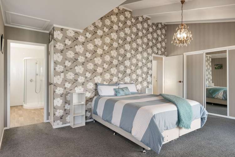 2 Banks Street Cooks Beach_11