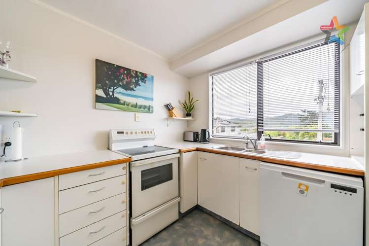 37 Castlerea Street Wainuiomata_6