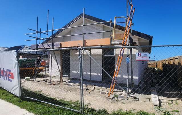 TURNKEY - 25 Da Vinci Ave - In Construction