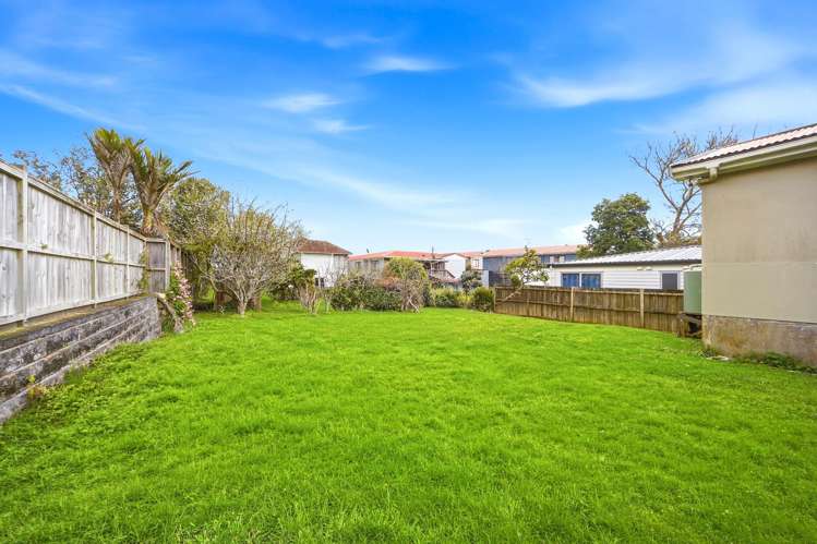 8 Renton Road Mt Albert_14