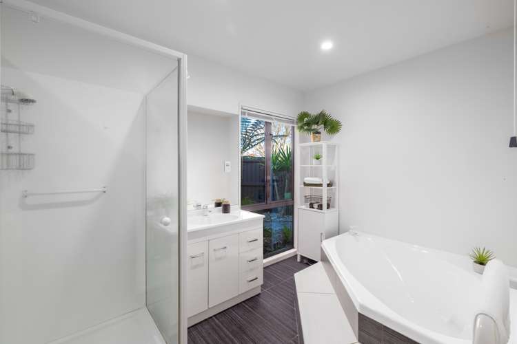 2/66 Broadhaven Avenue Parklands_7