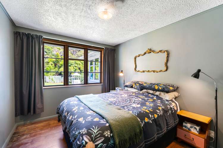 18 Boyd Grove Naenae_5