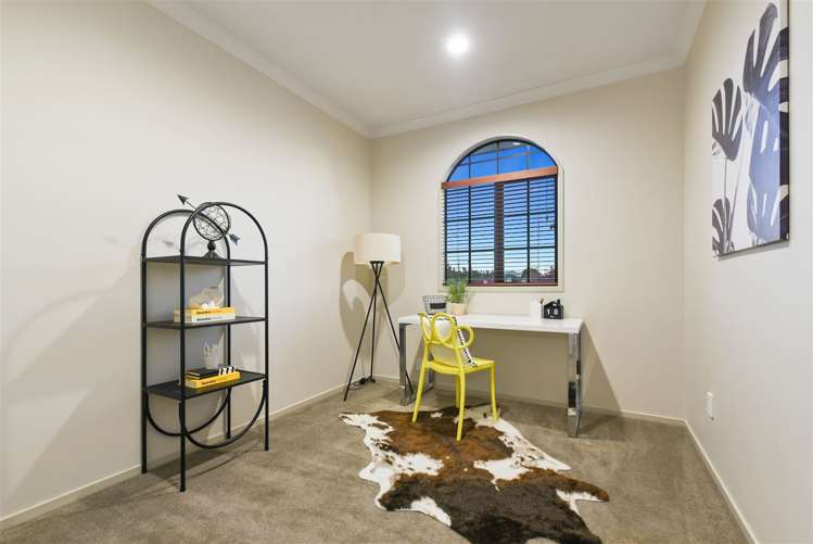 2 Keswick Crescent Huntington_23