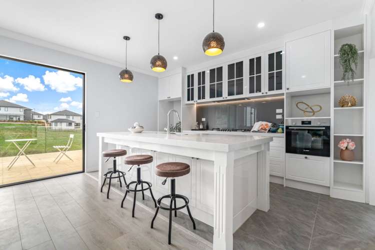 3 Crows Road Swanson_7