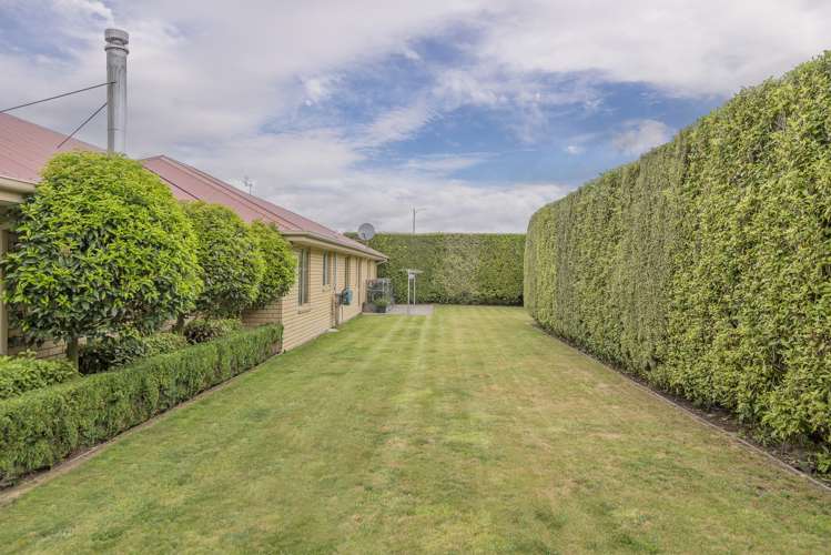 203 Southfield Drive Lincoln_19