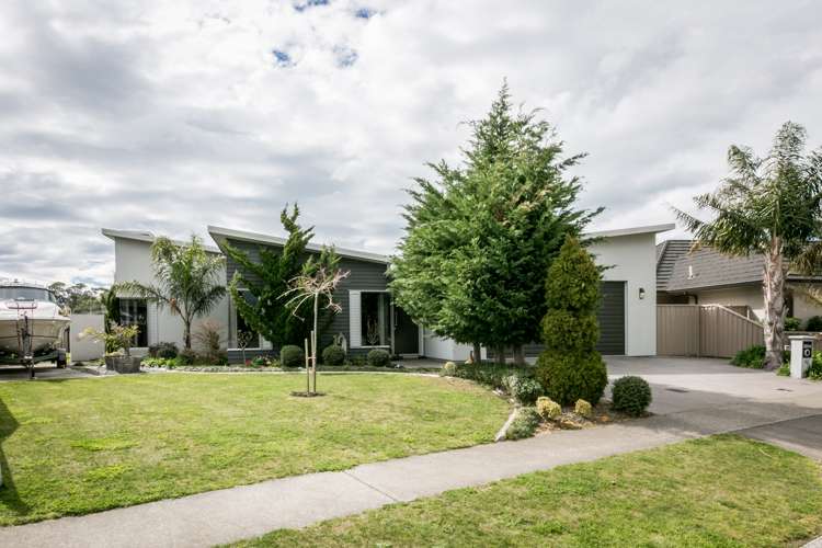 60 Merlot Drive Greenmeadows_1