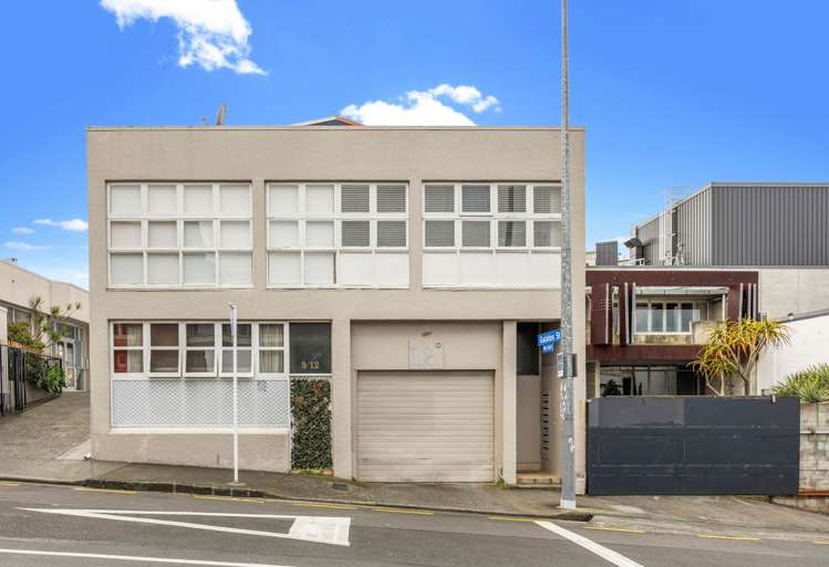 2/12 East Street Newton_9