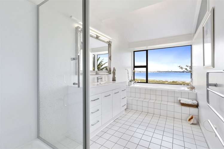 2/30 Walter Street Hauraki_12