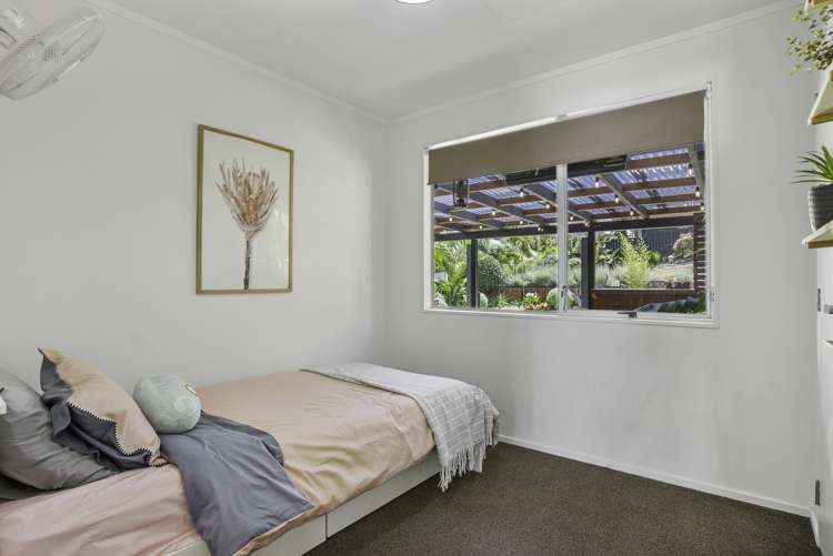 23 Sispara Place Beach Haven_13