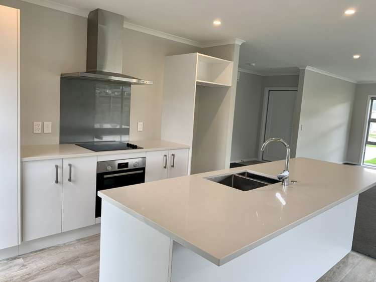 1 Grovedale Square 10629_3