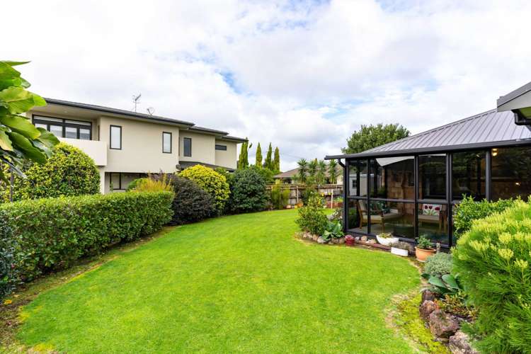 22 Paradise Point Place One Tree Point_24