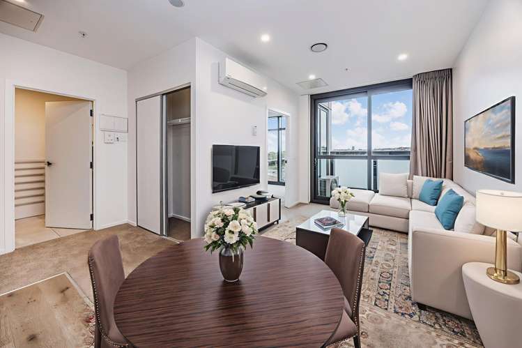 805/770A Great South Road_4