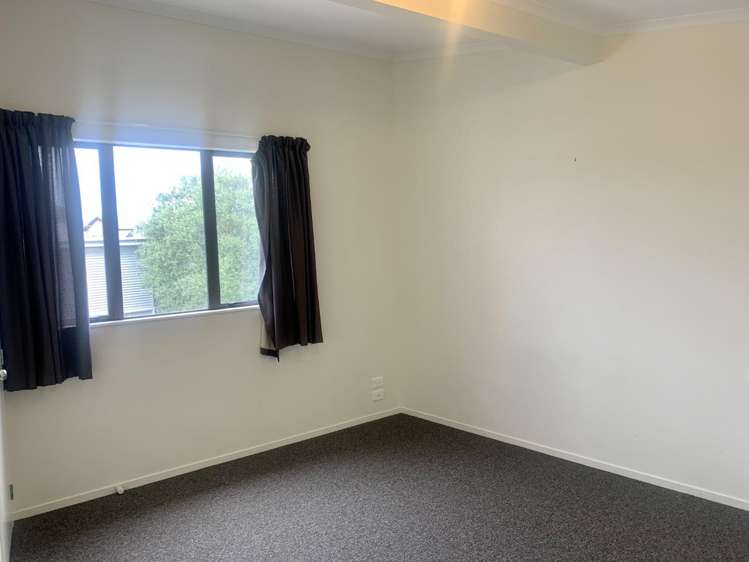 13D Korimako Street 1067_5