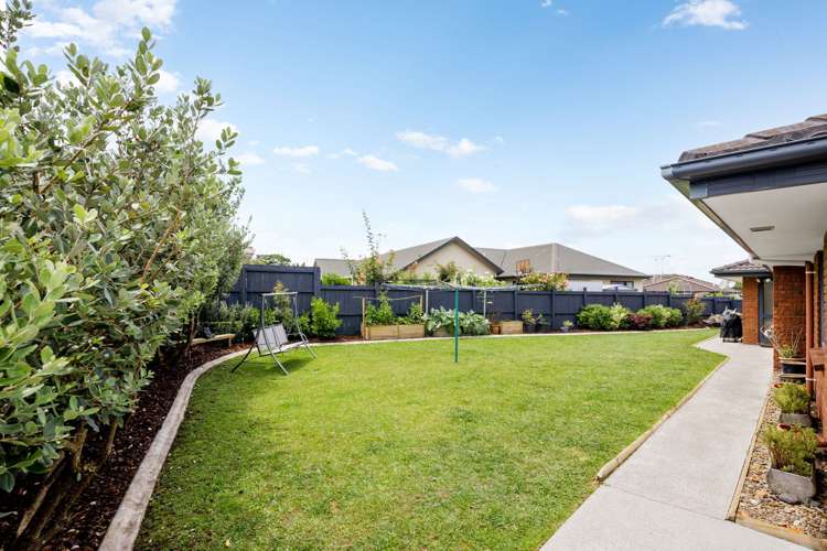 6 Limousin Place Grandview Heights_12