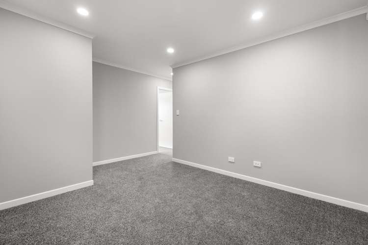 49 McCorquindale Drive 2743_14