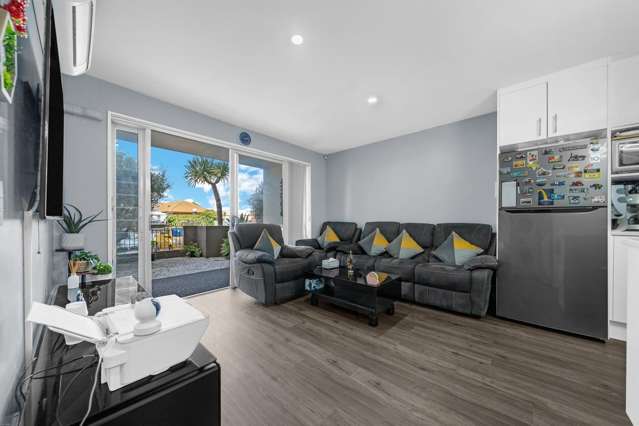82A Michael Jones Drive Flat Bush_4