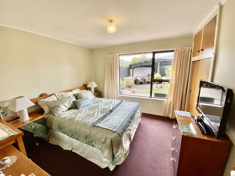 22 Pages Road Allenton_21