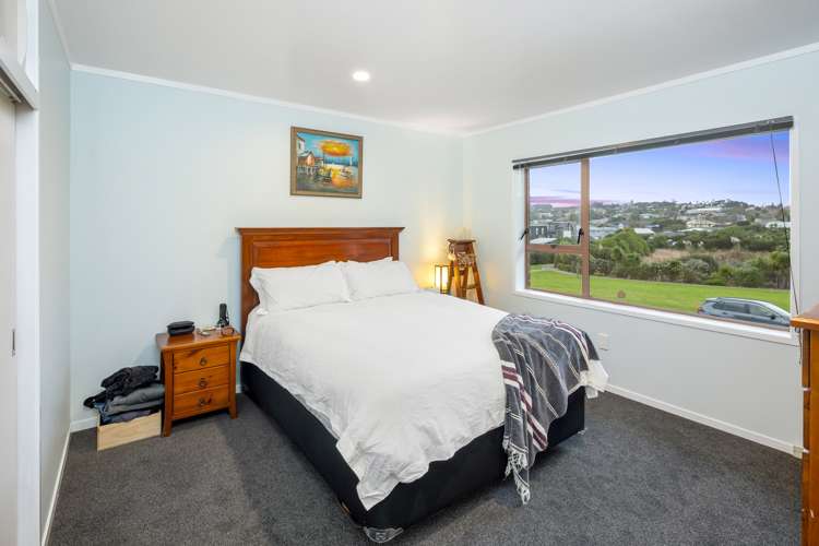 1/6 Albatross Road Red Beach_9