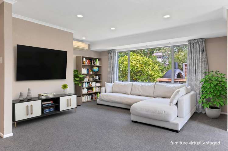 2/7 Reeves Road Acacia Bay_9