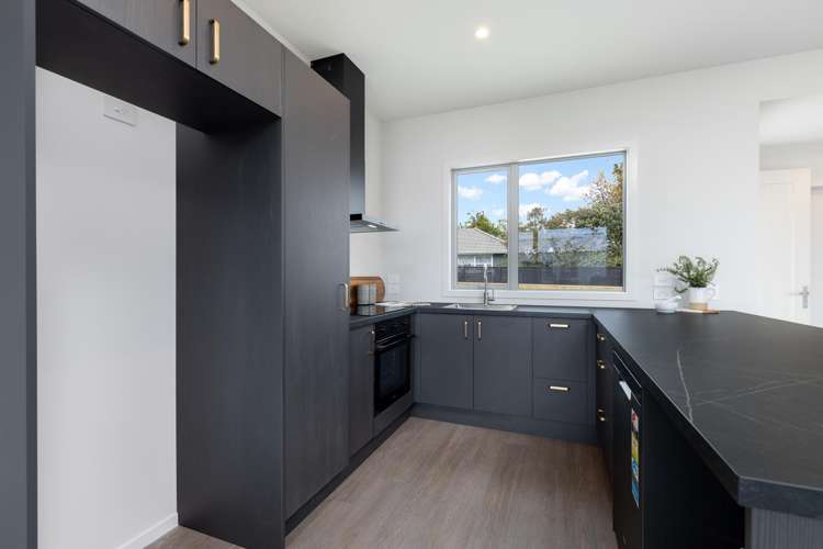15A & 15D Neale Avenue Stoke_4