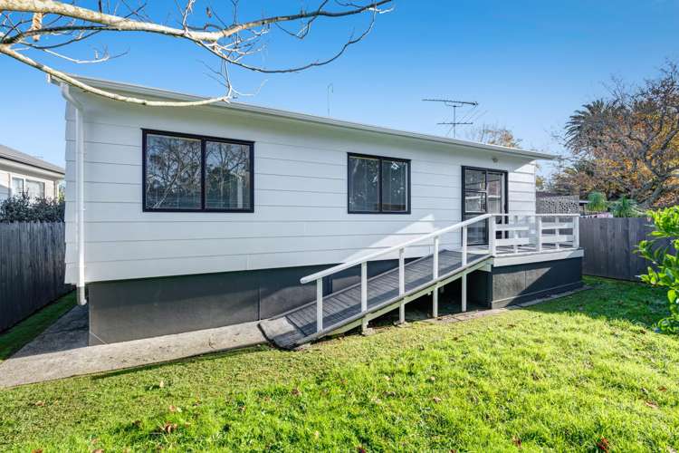 144 Parkhurst Road Parakai_18