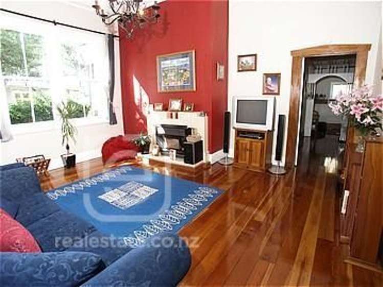 100 Gray Avenue Mangere East_5