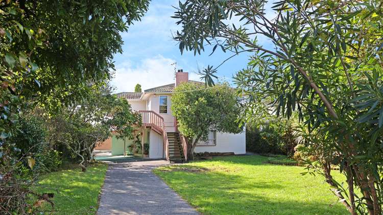 5 Renata Crescent Te Atatu Peninsula_1