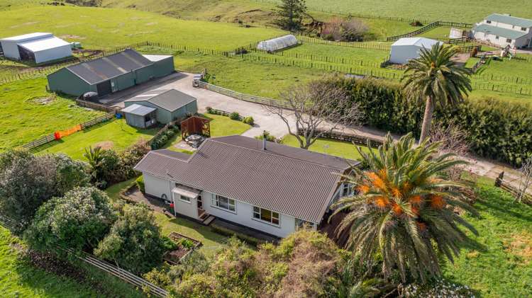 587 Inland North Road Onaero_16