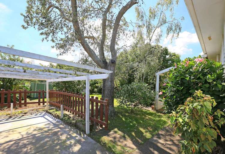 3 Bellamy Place Blockhouse Bay_6