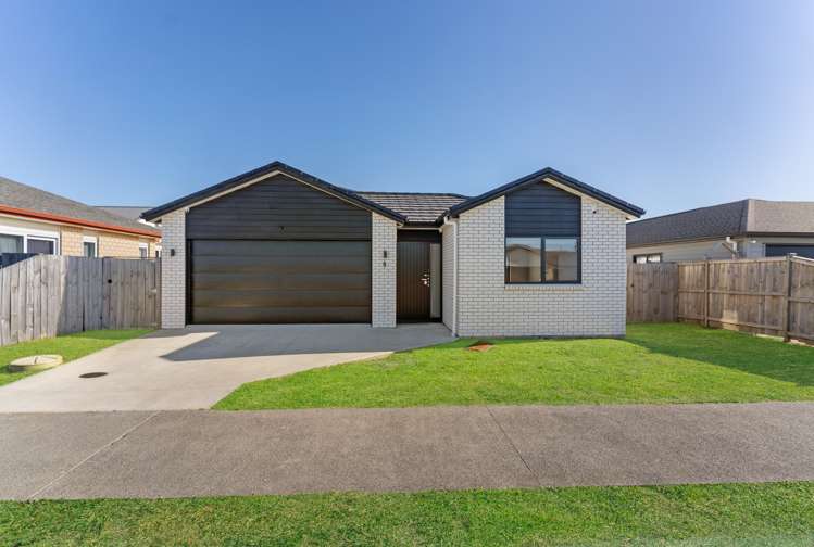 6 Castlepoint Avenue Takanini_2
