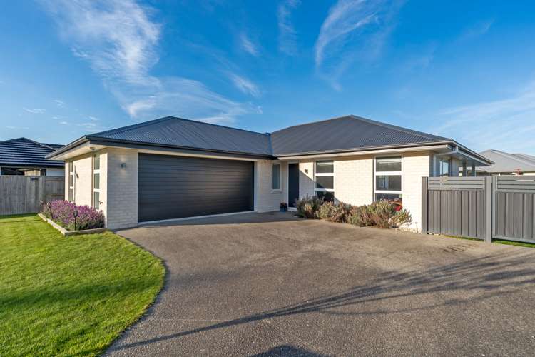 17 Maple Grove Solway_17