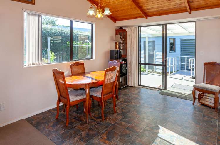 2 Chestnut Grove Tairua_11