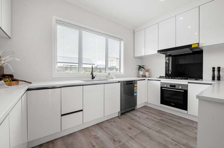 47 Trewern Avenue Chartwell_5