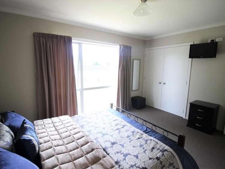 14 Rhoboro Road Twizel_12