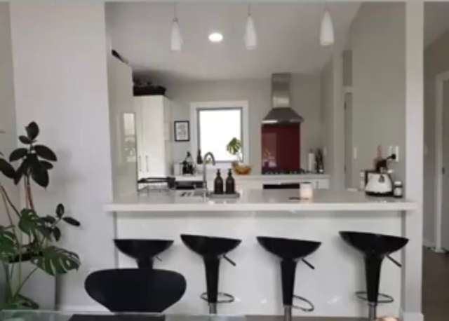 Cosy 3-Bedroom, 2-Bathroom Home in Karori