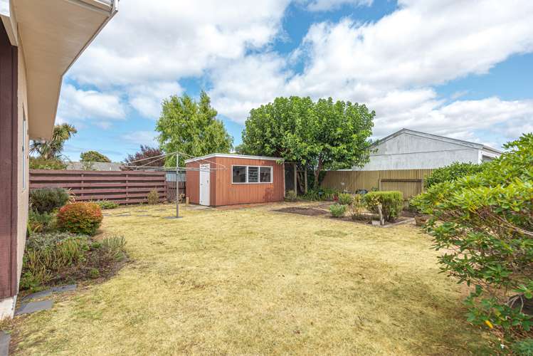 4 Exeter Crescent Springvale_17