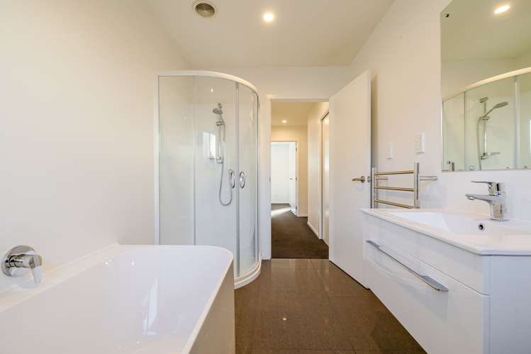 13 Sutherland Crescent Westbrook_16