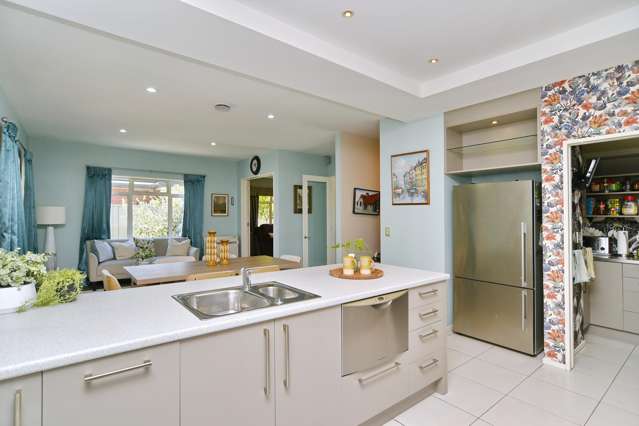 2 Henley Green Northwood_3