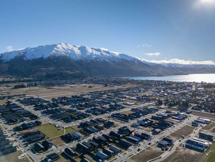 42 Burdon Loop Lake Hawea_20