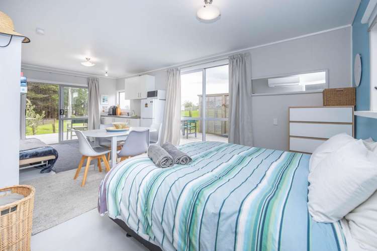 27 Lawton Drive Aotea Harbour_9