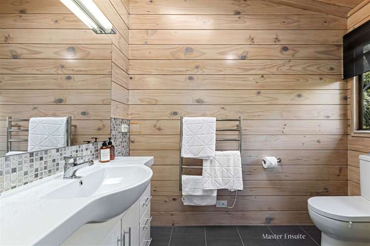 32 Mcdowell Crescent Hillcrest_32