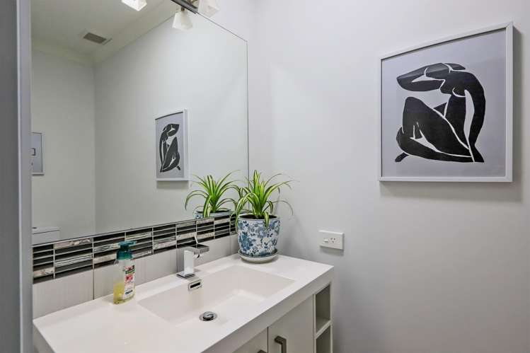 9 Ohau Place Poraiti_19