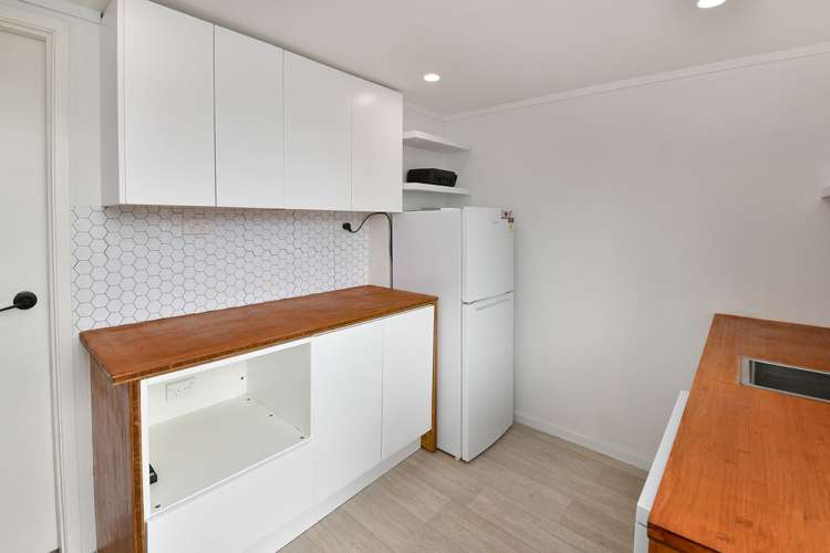 33b Springs Road Parakai_14