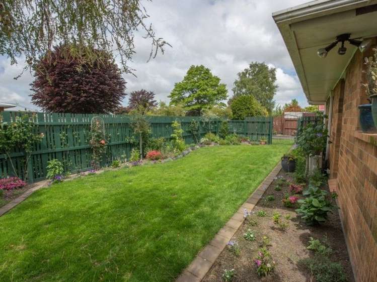 1/18 Woodham Drive Allenton_15