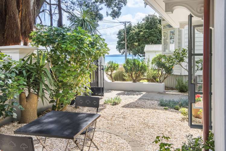 8 Arawa Avenue Devonport_2