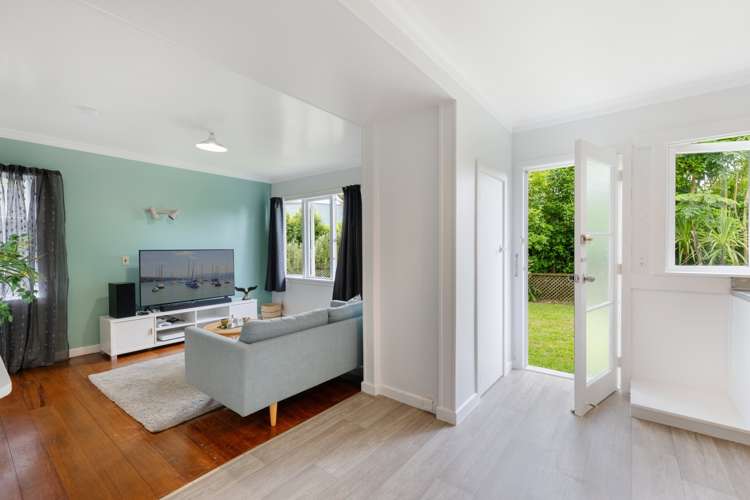 6a Waikareao Way Brookfield_16