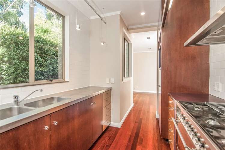 2/63 Vermont Street Ponsonby_3