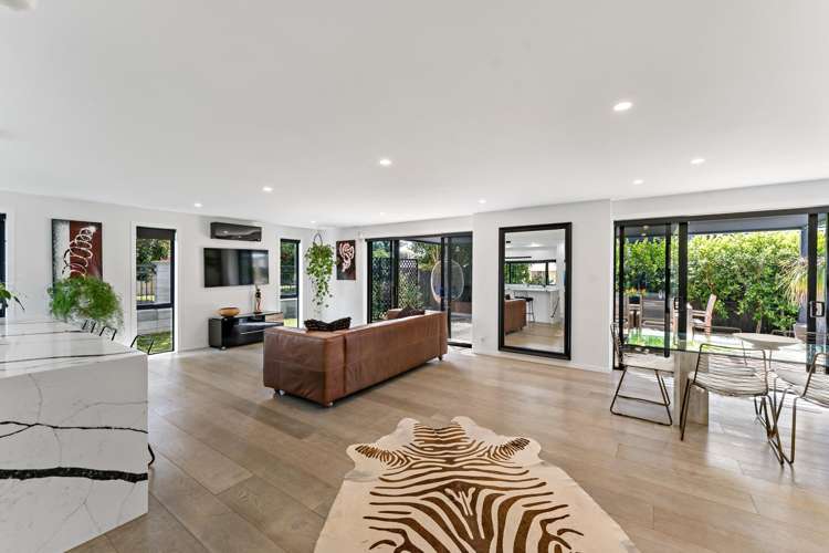 2 Tollana Road Te Atatu Peninsula_1