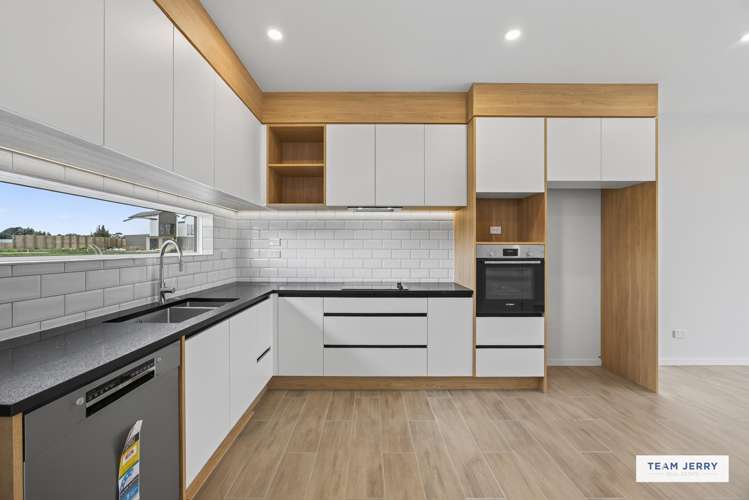 8 Longview Oak Lane Rosehill_4